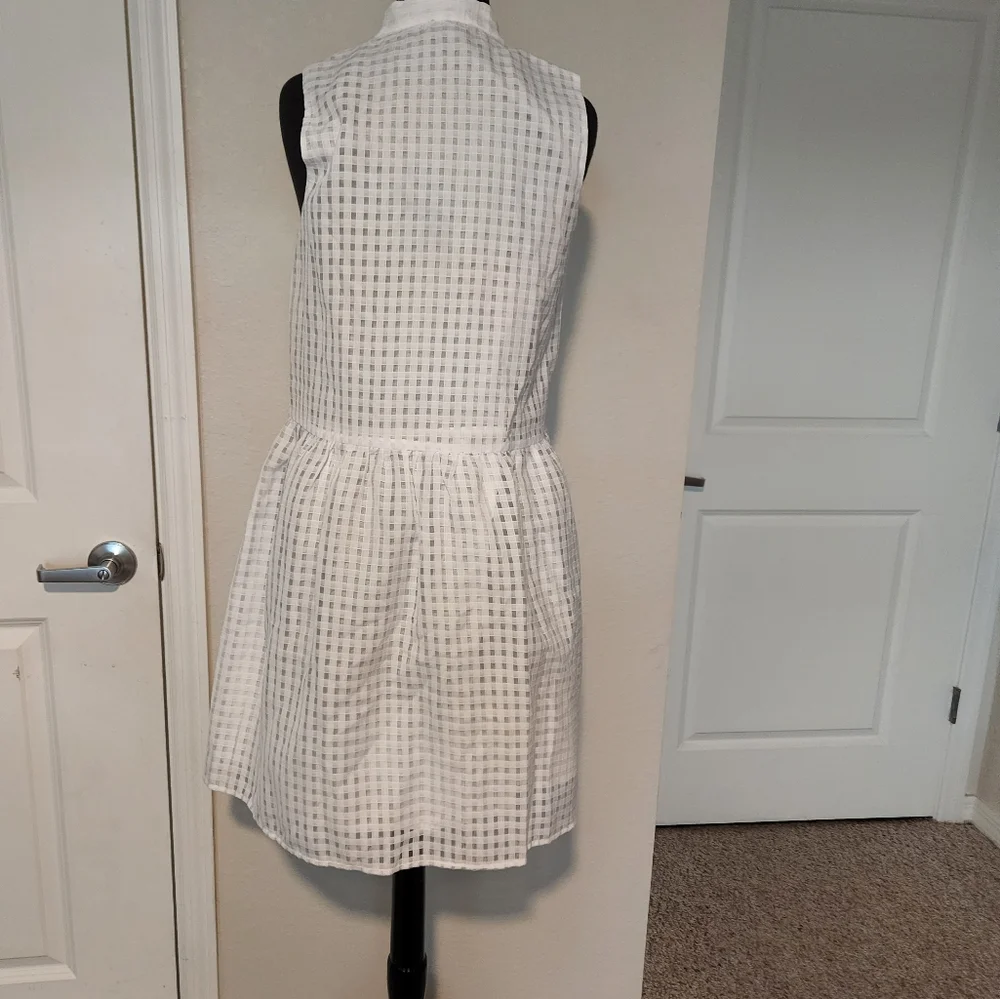 Tuckernuck White Textured Button-Down Top - Picture 6 of 12